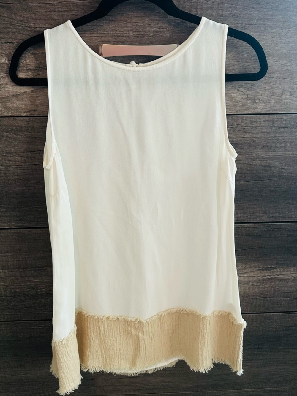 Symphony + Note Cream Top